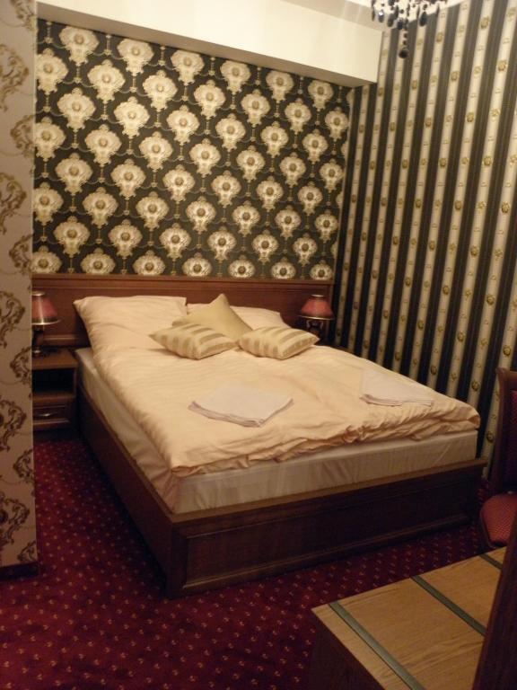 Palac Lucja Bb Zakrzów Kamer foto