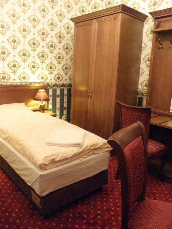 Palac Lucja Bb Zakrzów Kamer foto