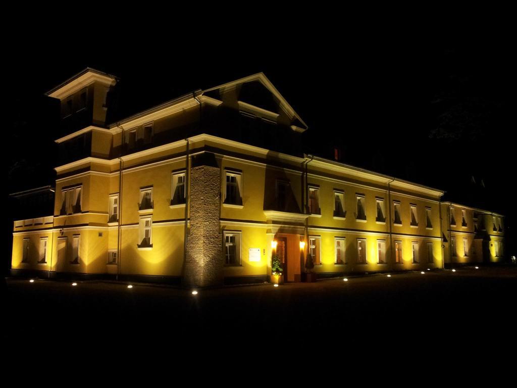 Palac Lucja Bb Zakrzów Buitenkant foto
