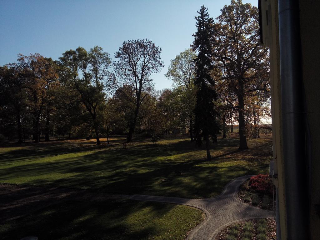 Palac Lucja Bb Zakrzów Buitenkant foto