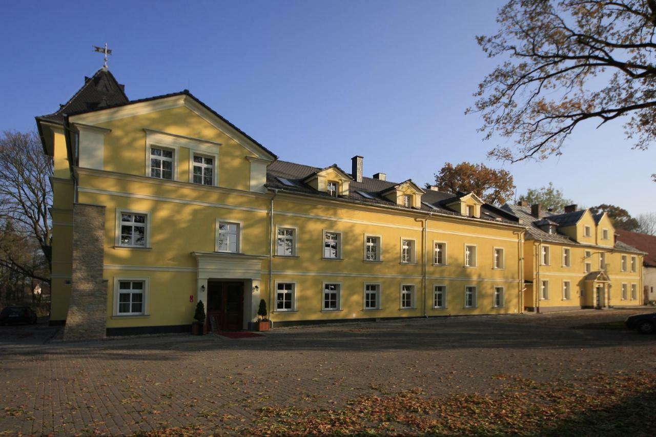 Palac Lucja Bb Zakrzów Buitenkant foto